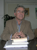 Antonio Rus Arboledas, Catedrático E. U. del departamento de Psicología Evolutiva y de la Educación de la UGR.