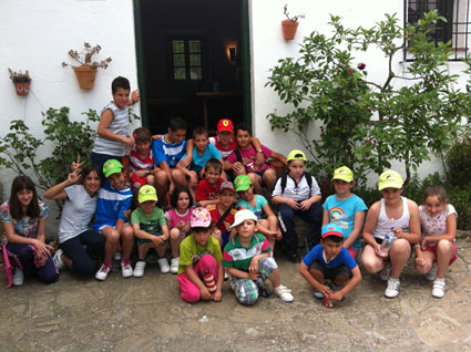 Grupo de alumnos del CPR El Temple en una de las salidas 