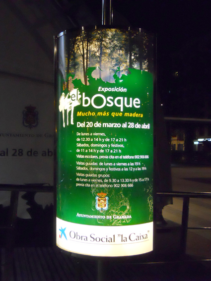 Luminoso con la información práctica de esta muestra itinerante de la Obra Social de la Caixa/ A. ARENAS