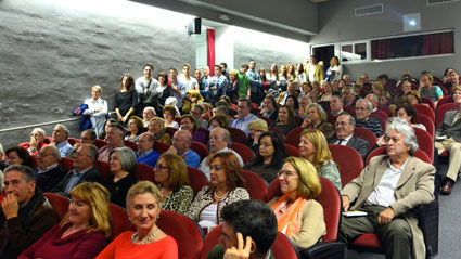 Público asistente a la presentación de 'Adagio de amor en Granada'/ B.ROA