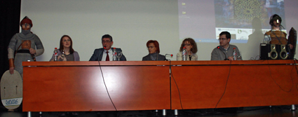 Momento de la inauguración de las I jornadas: Blas Malo, Ana Morilla, Carolina Molina junto a Javier Álvarez, director de la Biblioteca de Andalucía y Ana Gámez, Delegada de Educación, Cultura y Deporte /FOTO: SEBASTIÁN ROA 