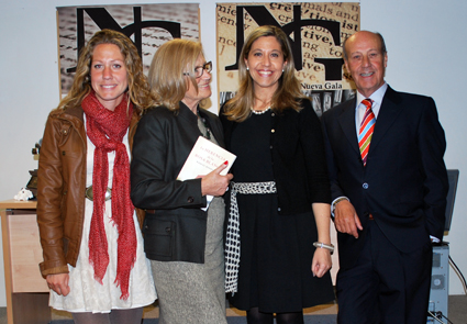 Raquel Rodrein con sus padres y hermana