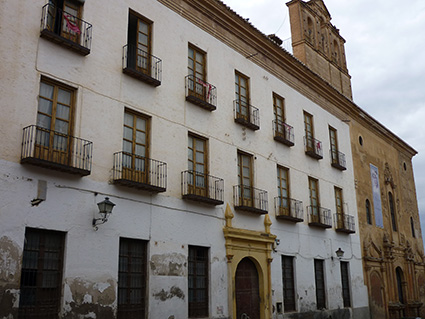 Fachada del antiguo seminario de Guadix