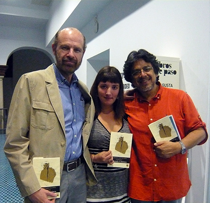 Eduardo Chirinos, Mariana Lozano y Fernando Iwasaki