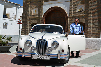 luis-vilaplanas-y-su-jaguar-1