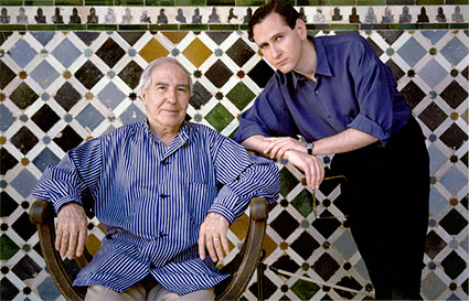 Eduardo junto a José Guerrero en la Alhambra en 1989/FOTO: FRANCISCO FERNÁNDEZ 