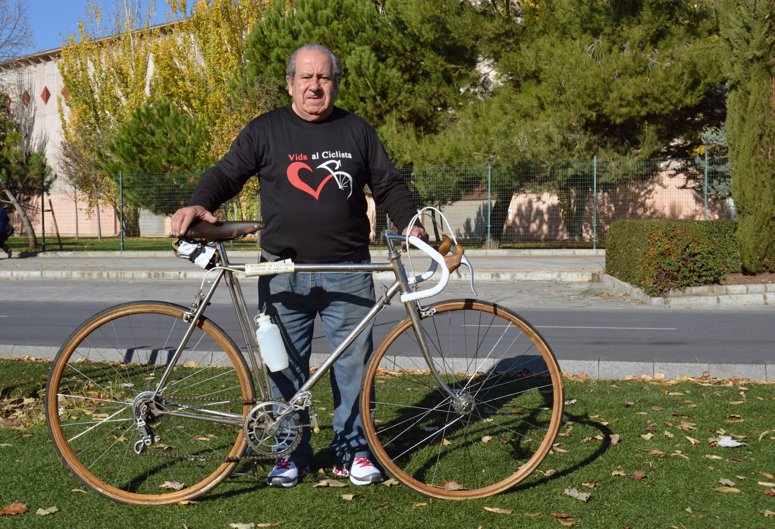 Vehículos singulares, 87: «Enrique Moleón y su bicicleta de carreras de 1948»