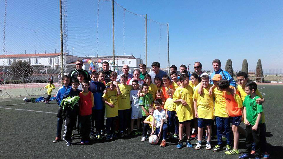 Más de 500 personas participan en las V Jornadas Deportivas por la Integración en Vegas del Genil