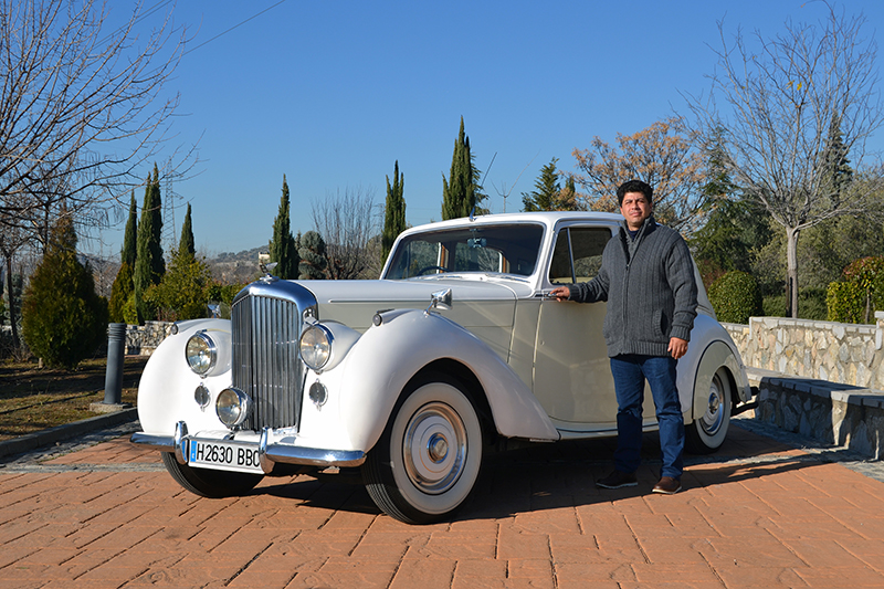 Vehículos singulares, 97: John Gonzalo Coluccia y su Bentley MkVI Saloon de 1950