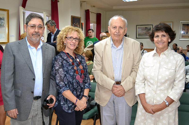 El Centro Artístico ofrece un cálido y merecido homenaje a Gil Craviotto