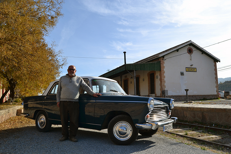 Vehículos singulares, 135:  Antonio García Vizcaíno y su Morris Oxford de 1959