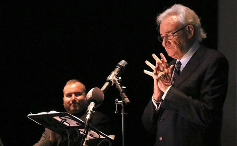 Luis del Olmo, en un recital lorquiano en el Albergue Inturjoven de Víznar