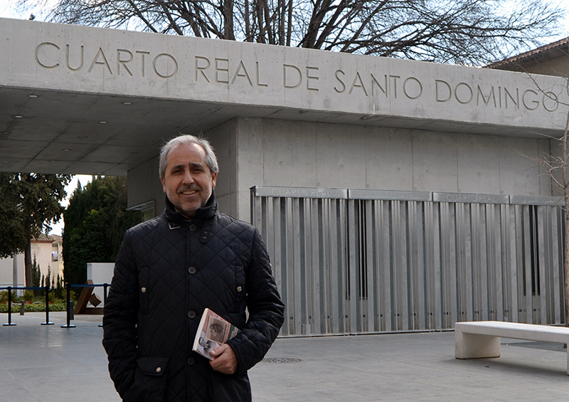 El médico y escritor Jesús Cabezas presenta en el Cuarto Real su fotopoemario, ‘Los recodos de la memoria’