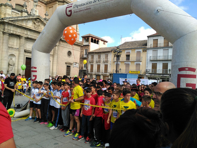 La tercera carrera ‘Nariz de payaso’ espera congregar a 1.400 escolares en Santa Fe