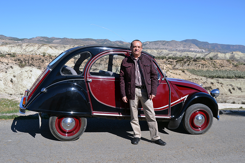 Vehículos singulares, 156: Rafael Salas y su Citroën 2CV Charleston