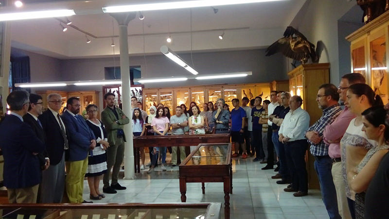 El IES Padre Suárez celebra su centenario inaugurando una nueva sala en su Museo de las Ciencias