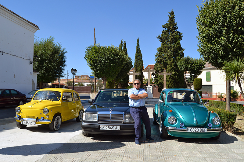 Vehículos singulares, 179: Pedro Peralta y sus Seat 600 E del 72, VW Escarabajo 1303 del 73 y Mercedes 280S del 88