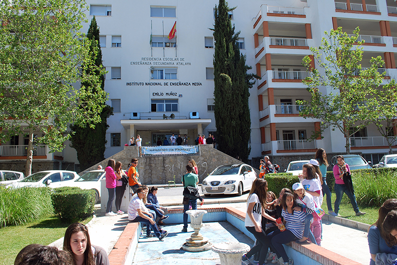 La consejera de Educación y Mayor Zaragoza participan el lunes en los actos del 50º del IES Emilio Muñoz