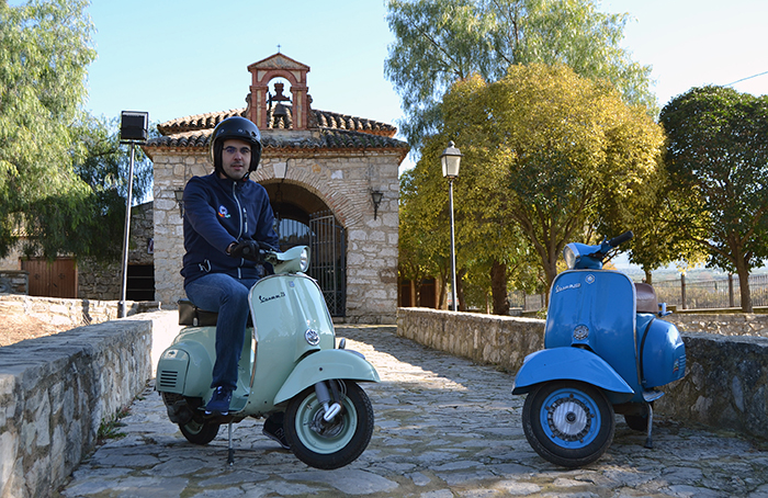 Vehículos singulares, 193: Felipe Gómez y sus Vespas 160 y 75 de los años 60