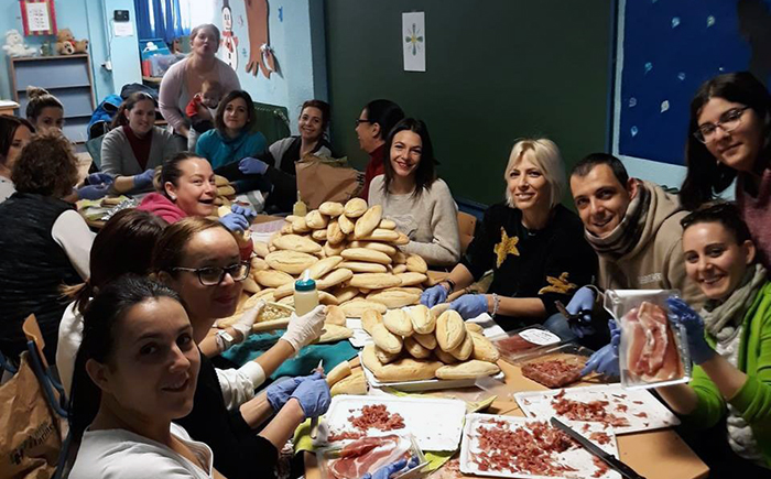 El Ayuntamiento de Las Gabias invita a más de 2.700 escolares a un desayuno saludable