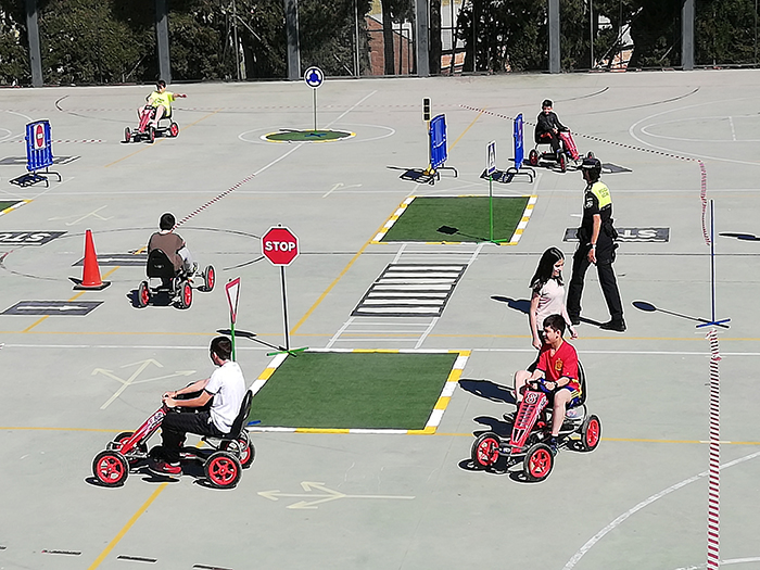 Más de 2.000 escolares de Las Gabias participan  en una campaña de educación vial