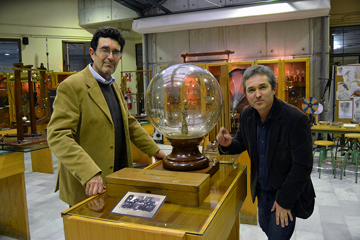 Visita del Grupo de Amigos ‘Al Sur de Granada’ al Museo de Ciencias del IES Padre Suárez