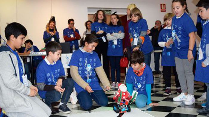 Las II Olimpiadas Andaluzas de Robótica reúnen en Granada a jóvenes promesas de la programación