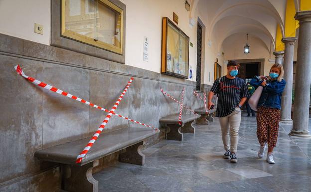 Reacciones ante la suspensión de la docencia durante una quincena en la UGR