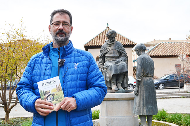 Teodorico, tras subir al pico de Sierra Nevada, recorre ahora el Camino de Santiago