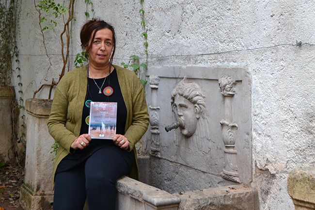 Habiba Hadjab: «He querido destacar la valentía de estas niñas y es mi deber ser la voz de las sin voz»