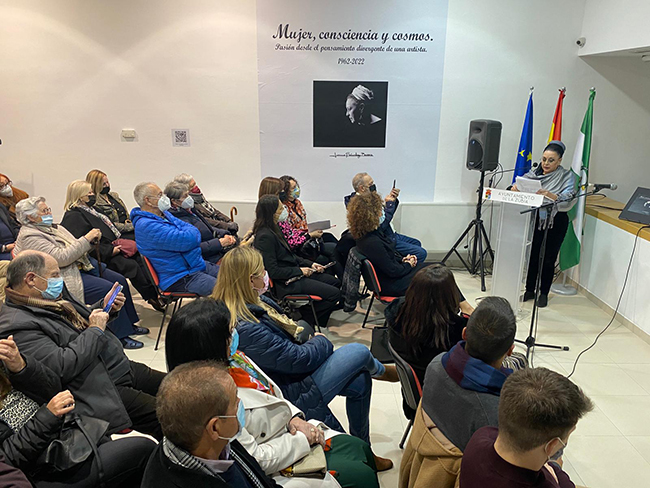 Ivonne Sánchez Barea expone una muestra retrospectiva en el Centro Carmen Jiménez de La Zubia 