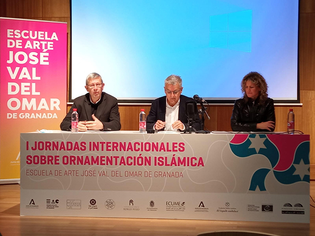 Inauguradas las I Jornadas de Ornamentación Islámica en la Escuela de Arte José Val del Omar de Granada