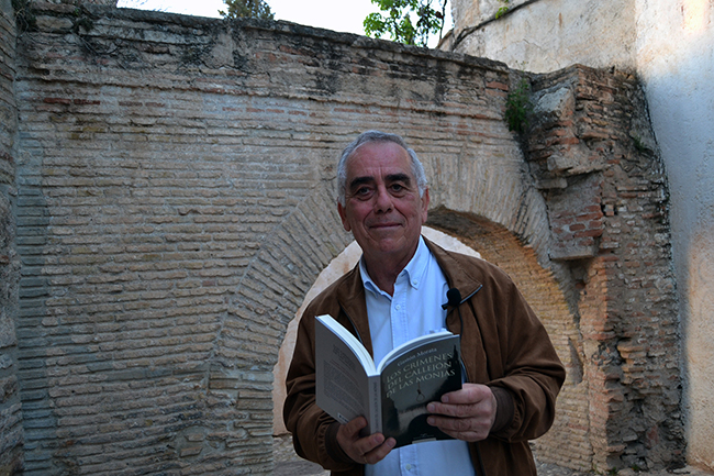 En ‘Los crímenes del callejón de las Monjas’  Gastón Morata traslada a sus lectores a la Granada de principios del XVIII