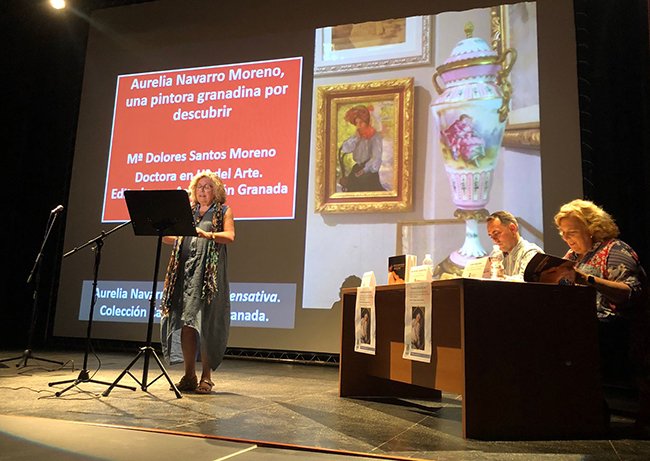 María Dolores Santos presenta en el Convento de San Bernardo su libro dedicado a la pintora Aurelia Navarro Moreno