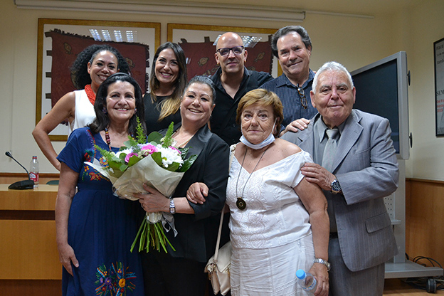 El Centro Artístico rinde homenaje a Mariquilla y pide al ayuntamiento una calle con su nombre