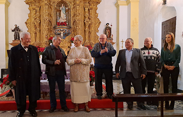 Celebrado el Festival Musical Navideño de Pinos Genil, organizado y presentado por Manuel Juan García