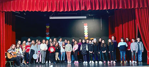 El Colegio La Paz de Montefrío impulsa un coro infantil