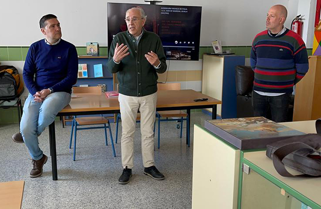 Manuel Salinas o el mundo hecho a la medida del hombre