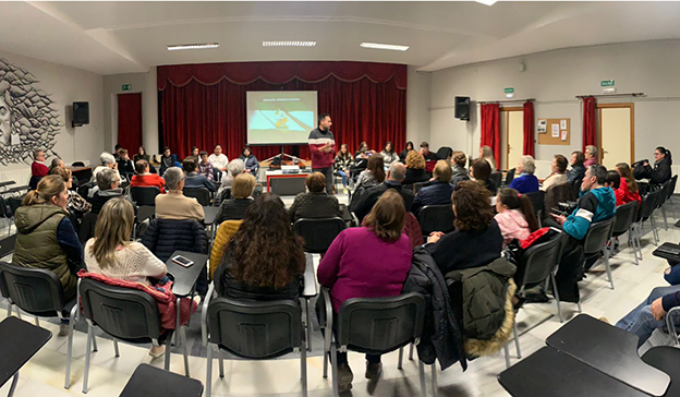 EL CEIP Santos Médicos se acerca al Aula Permanente de la UGR en Baza con la exposición ‘Andalucía. historia y símbolos’