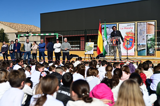 La VIII Convivencia por la Paz reúne a medio millar de alumnos de los centros educativos de la Comarca de El Temple