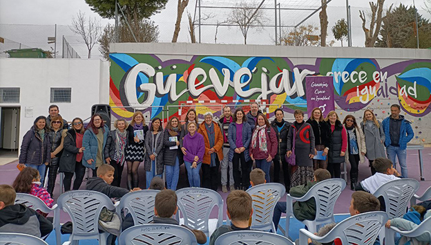 El grupo bibliotecario de la Sierra de Huétor da vida a las palabras de las mujeres en Güevéjar