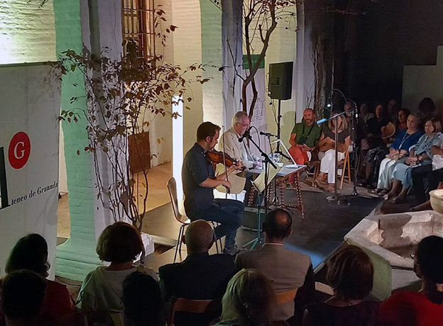 Antonio Lara Ramos: «En septiembre, más poesía para Granada»