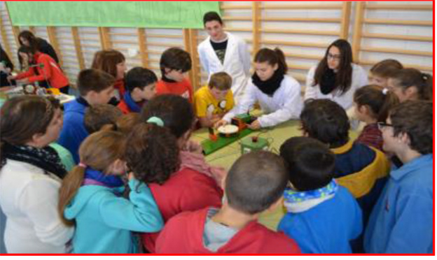 Elena González Rey, Juan Lupiáñez Castillo y José Mª González Peñalver participan en la X Semana de la Ciencia del IES Bulyana