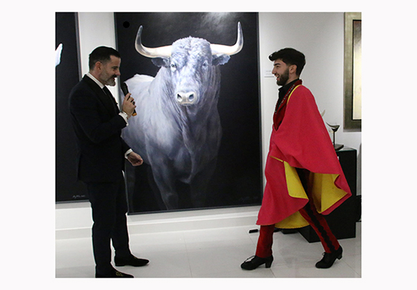 La galería de Arte International By Bea. José acoge una colectiva de grandes artistas que han basado sus obras en la tauromaquia