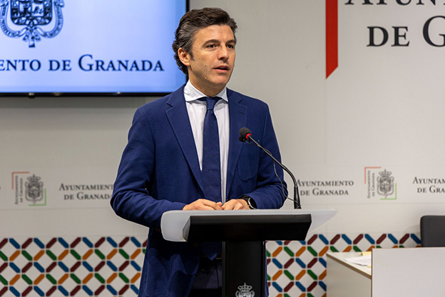 El Ayuntamiento de Granada invierte más de dos millones de euros en la conservación, reparación y reforma de los colegios