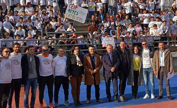 Diez colegios del Zaidín-Vergeles participan en el XVII Encuentro de Convivencia y Desarrollo del Atletismo