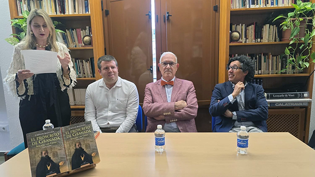 Monachil celebra su ‘Mes del Libro’ con encuentros literarios, teatro familiar y talleres para escolares