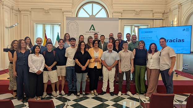 La delegada de Desarrollo Educativo y Formación Profesional presenta la V edición del RED Emprende