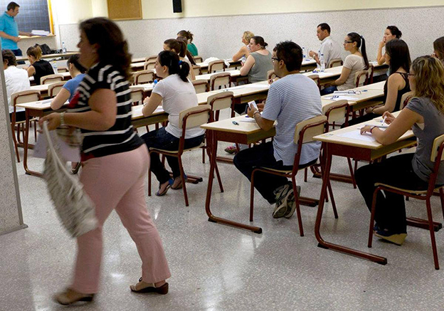 Cerca de 500 personas aspiran a obtener el título de Graduado en ESO para mayores de 18 años