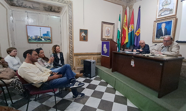 Doble presentación del poemario ‘Poesías al atardecer’ de Fermín Amezcua Molero